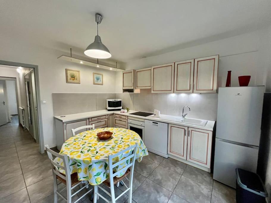 Ferienwohnung La Catalane T4 Destination Saintcyp Exterior foto